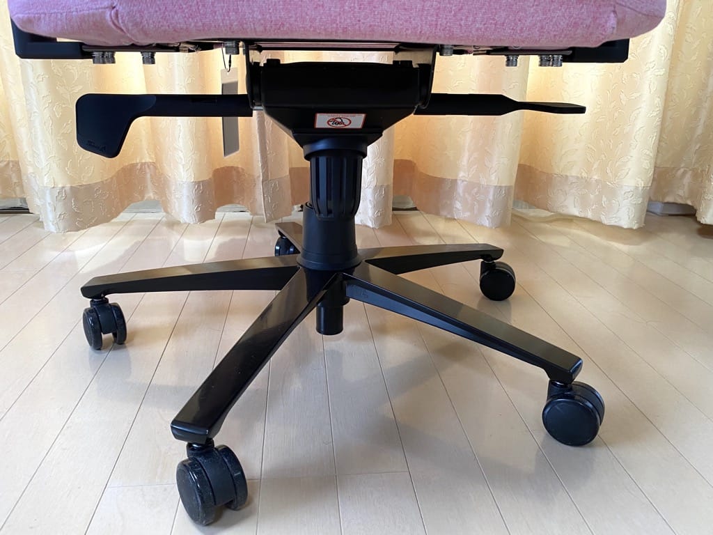 secretlab titan overwatch d.vaピンク 足