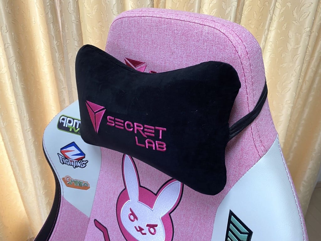 secretlab titan overwatch d.vaピンク ヘッドレスト