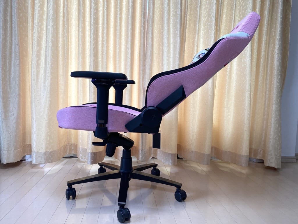 secretlab titan overwatch d.vaピンク リクライニング